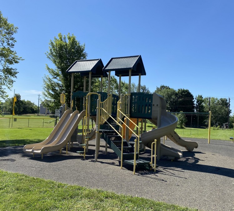 Crow Creek Park Playground (Bettendorf,&nbspIA)